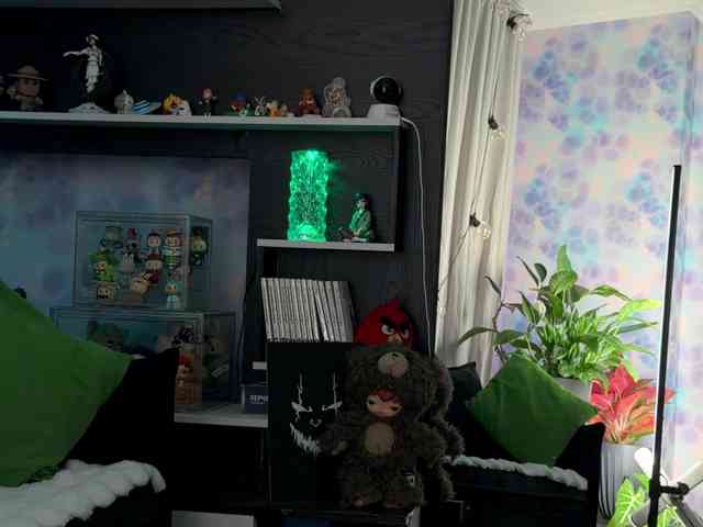 Kira_Li_Lime's chat room