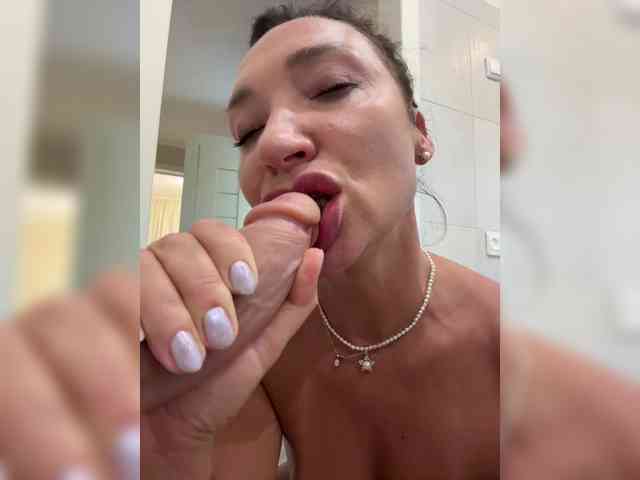 Miss_Stella's chat room