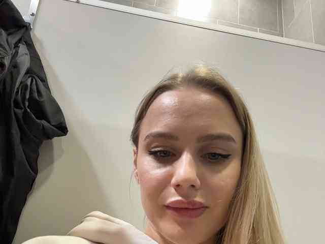 _Katrinka_'s chat room