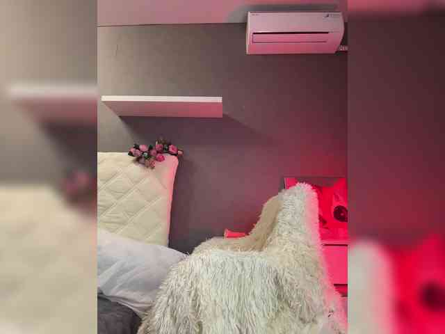 -Malice-'s chat room