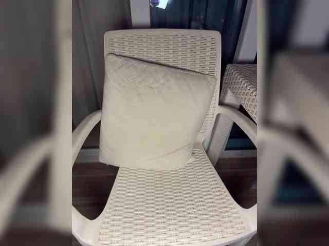 OrgazMia's chat room