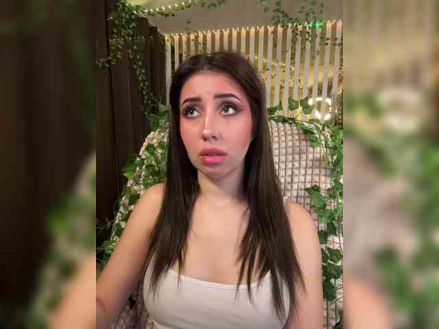 -Violetttttka-'s chat room
