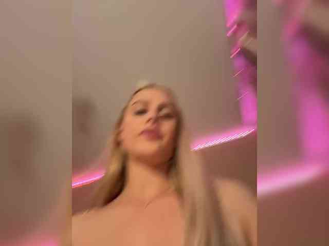 _Katrinka_'s chat room