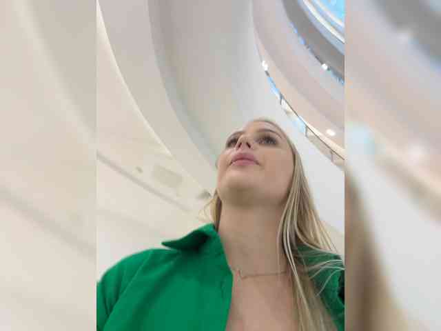 _Katrinka_'s chat room