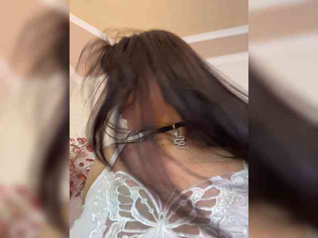 LALI_XS's chat room
