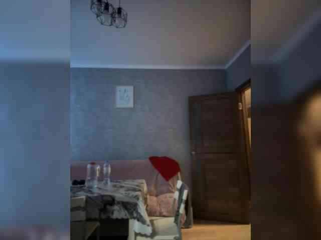 _Katrinka_'s chat room