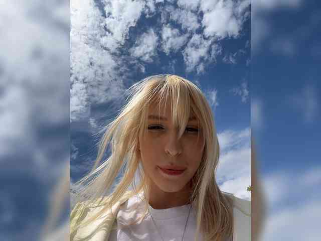 Cristi-Candy's chat room