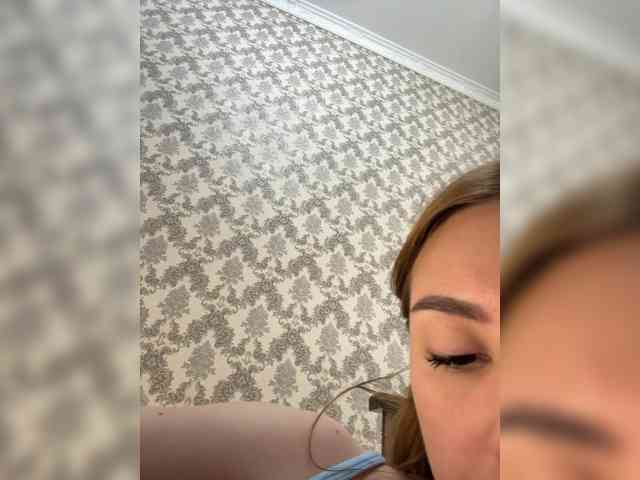 Fuck_Me_My_Love's chat room