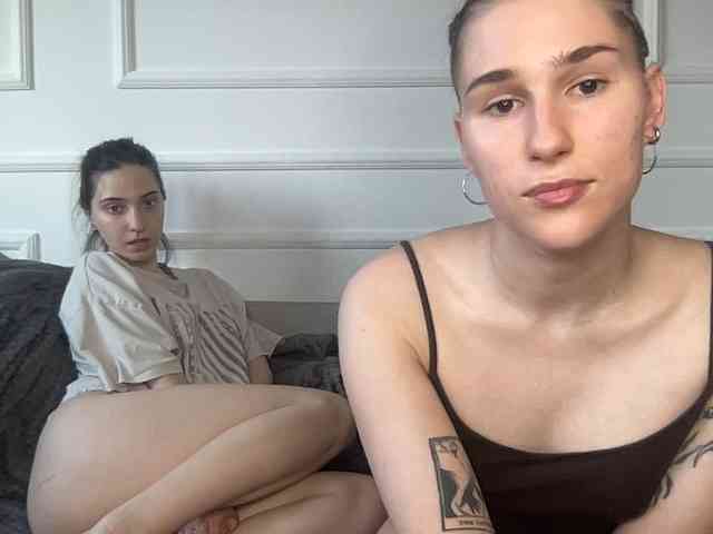 yoursweettreats's chat room