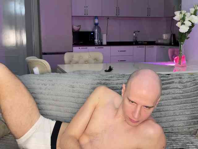 XXXDreamTeam's chat room