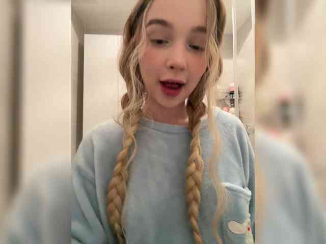 MimiMila's chat room