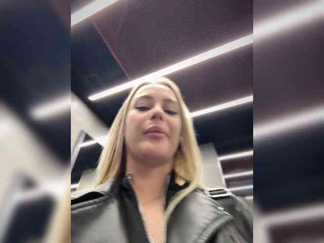 _Katrinka_'s chat room