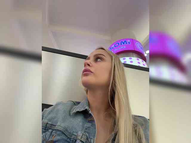 _Katrinka_'s chat room