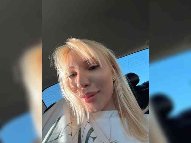 Cristi-Candy's chat room