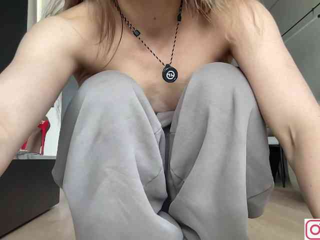 diffgirls1-1's chat room