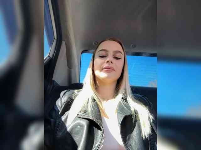 _Katrinka_'s chat room