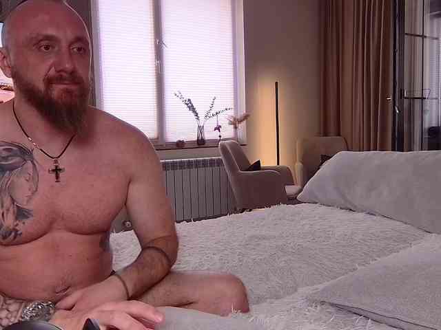 NIKI7377's chat room