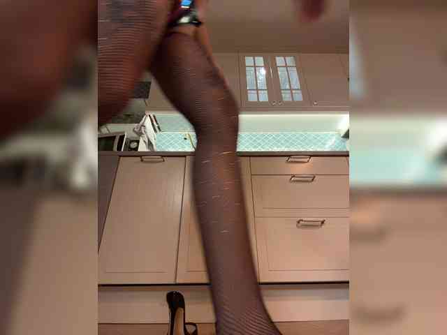 -SATIVA-'s chat room