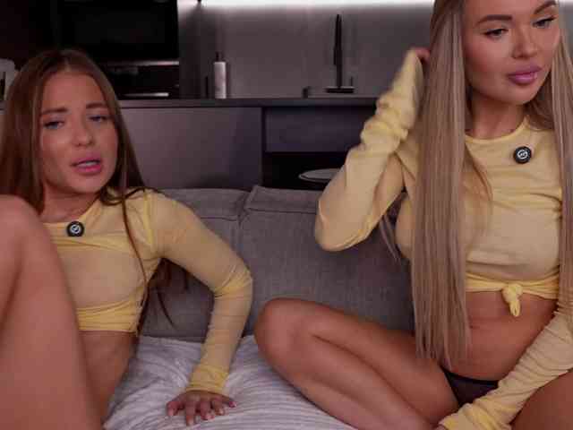 AlexisGrays's chat room