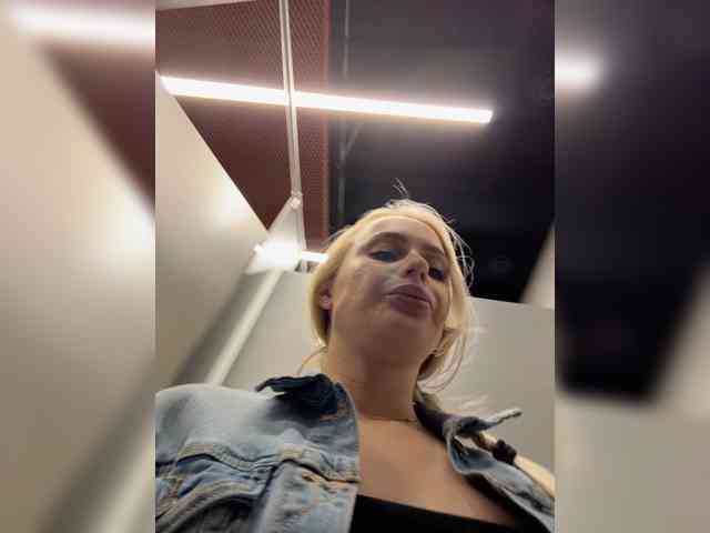 _Katrinka_'s chat room