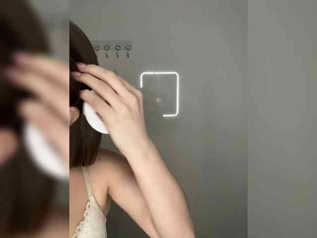 Tati16's chat room