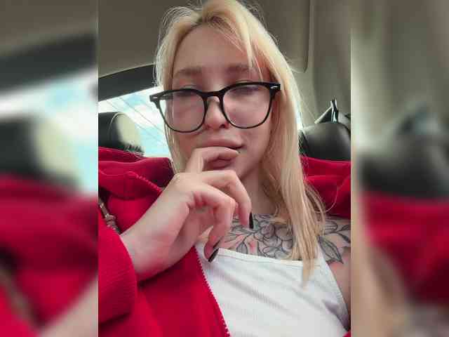 Cristi-Candy's chat room