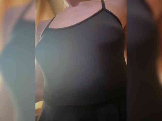 Enchantressss's chat room