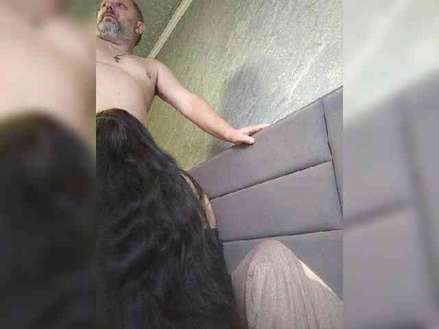 Cleopatra1990's chat room