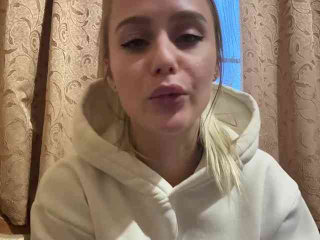 _Katrinka_'s chat room