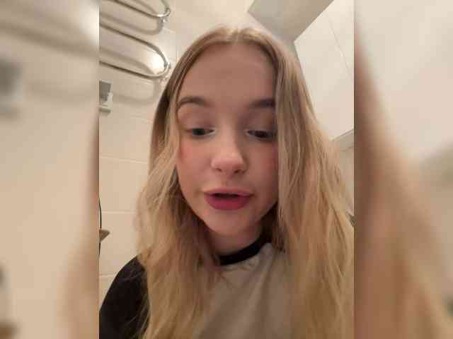 MimiMila's chat room