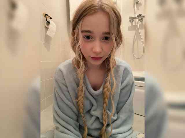 MimiMila's chat room