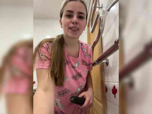 LolaSexxx's chat room