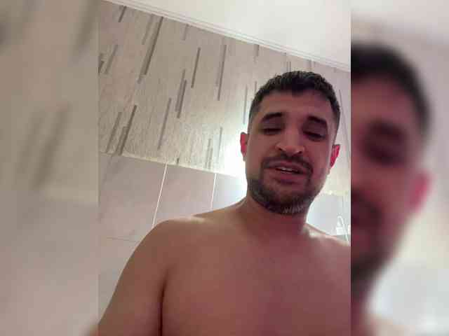 VIP17CoupleDream's chat room