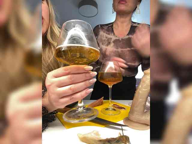 -ALLSAINT-'s chat room
