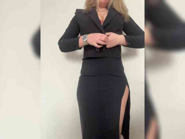 _IBlondy_'s chat room