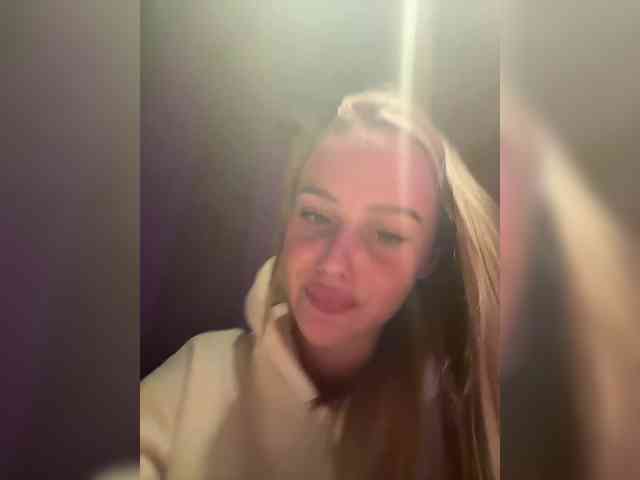 _Katrinka_'s chat room