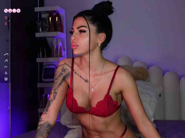 AngelaMyst's chat room