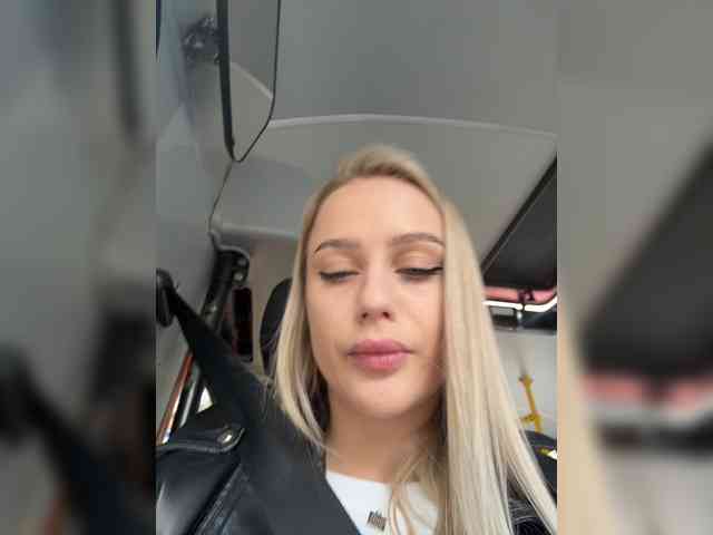 _Katrinka_'s chat room