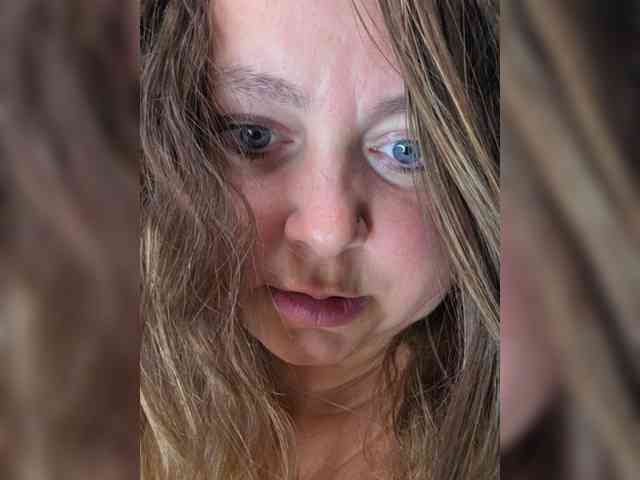 FLUFFY_BEAUTY's chat room