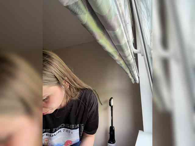LolaSexxx's chat room