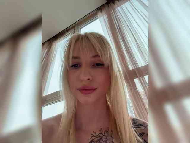 Cristi-Candy's chat room