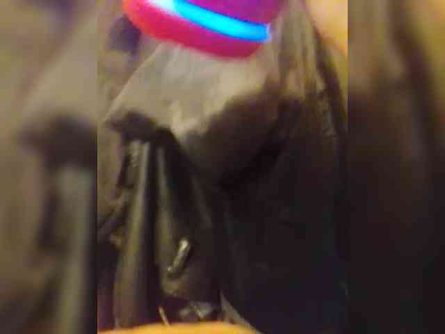 Laylay13's chat room