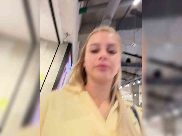 _Katrinka_'s chat room