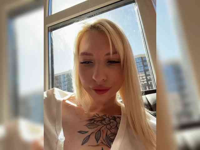 Cristi-Candy's chat room