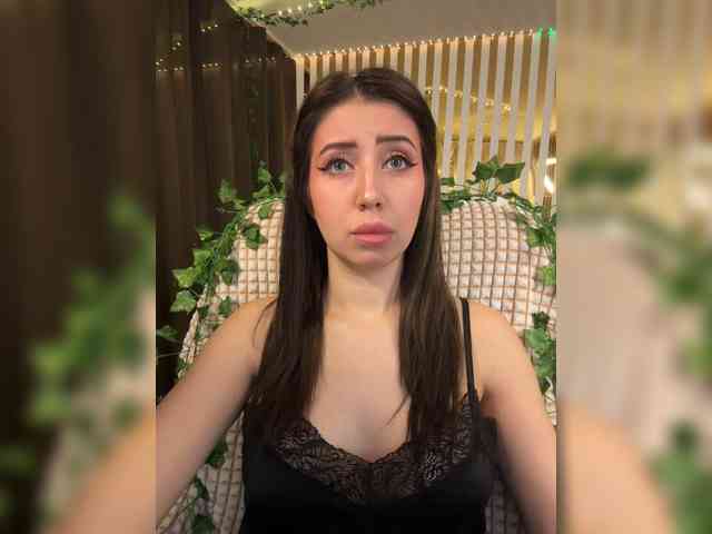 -Violetttttka-'s chat room