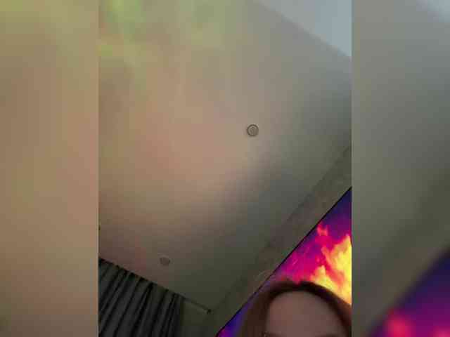 _Ellidi_'s chat room