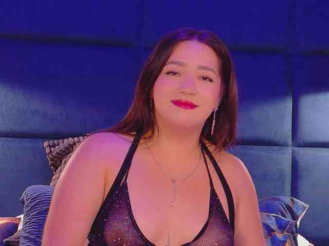HannahPrada's chat room