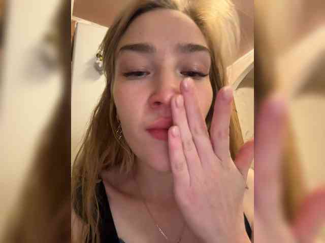AlinnaAnnila's chat room