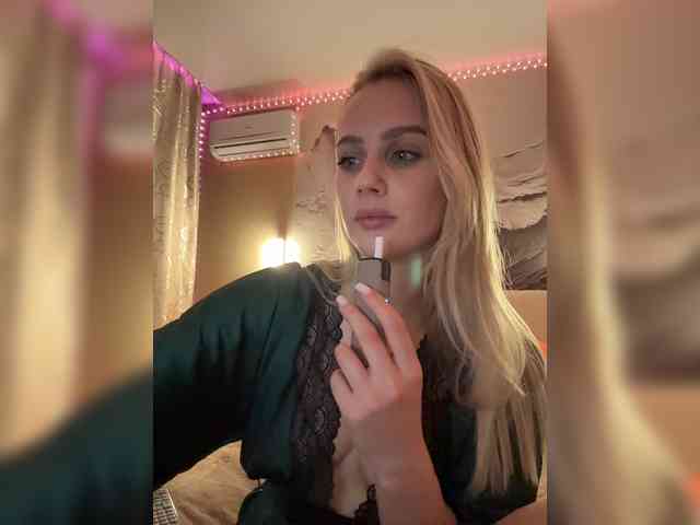 _Katrinka_'s chat room