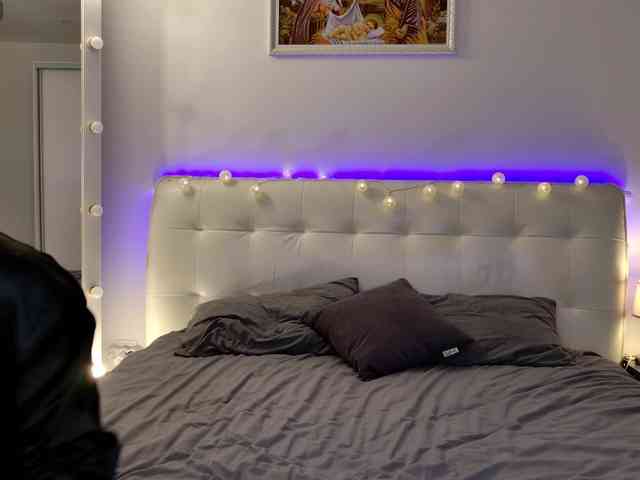 LustElise's chat room